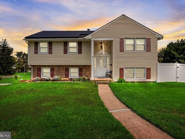 2 FLORENCE AVENUE, MARLTON, NJ 08053