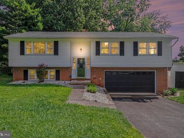 1706 PATRICIA COURT, MECHANICSBURG, PA 17055