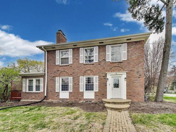 3 S Calumet Avenue , Aurora, IL 60506