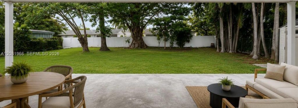 204 SW 7th Ave, Hallandale Beach, FL 33009 Photo