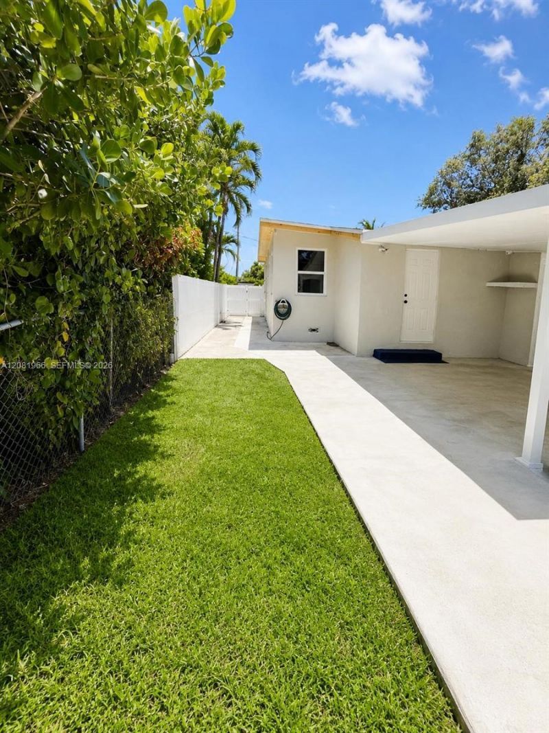 204 SW 7th Ave, Hallandale Beach, FL 33009 Photo