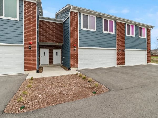 1038 Gillespie Lane , Unit 1038, Yorkville, IL 60560
