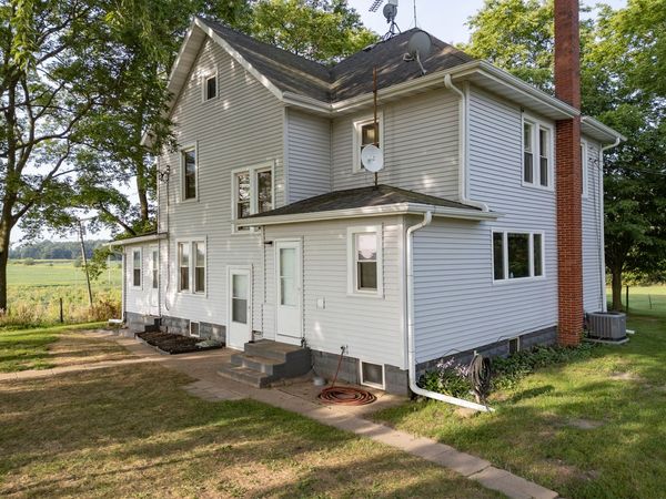 27242 E 2900th Street , Prophetstown, IL 61277