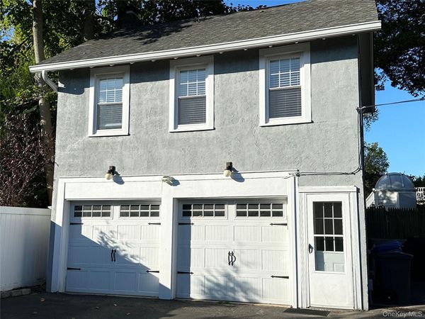 157 Clinton Avenue , Unit 1, Huntington, NY 11743