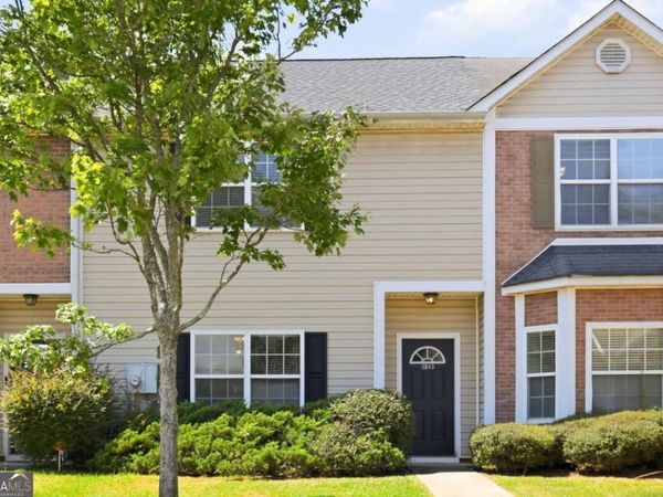 8643 Thomas Lane, Riverdale, GA 30274