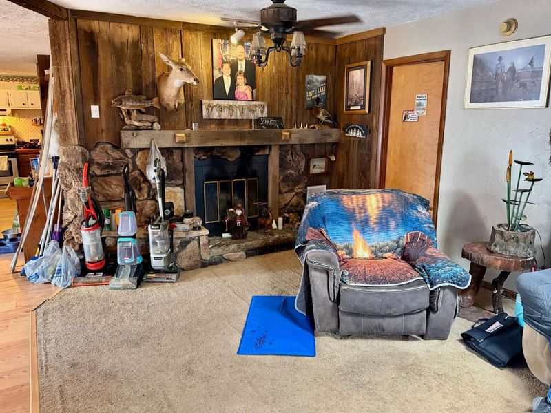102 Vine Street E, Edison, OH 43320 Photo 5