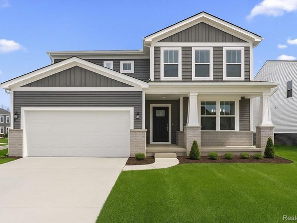 676 Gretchen Lane, Saline, Mi 48176