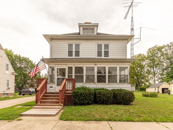 415 Garfield Street, Chelsea, MI 48118