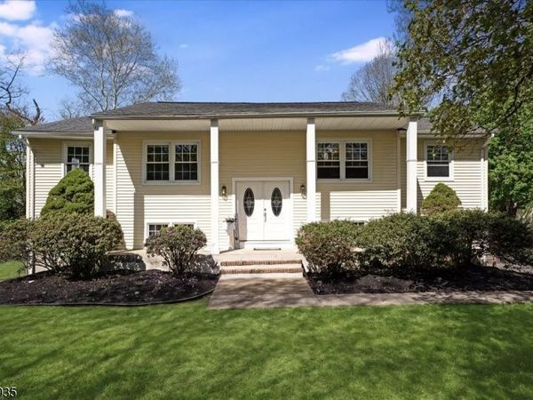 26 Meslar Rd, Morris, NJ 07950