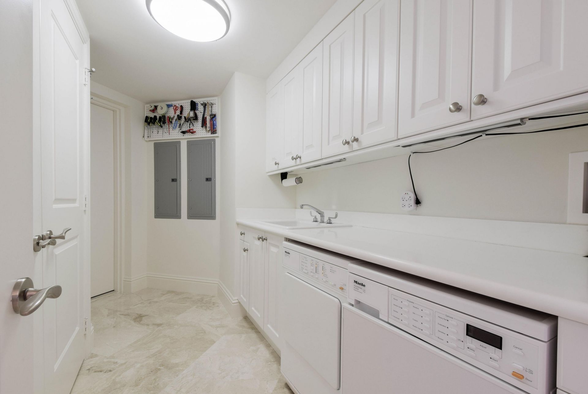 5050 N Ocean Drive, Unit 1503, Singer Island, FL 33404 Photo