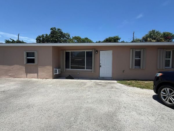 1531 NE 30TH Street, Pompano Beach, FL 33064