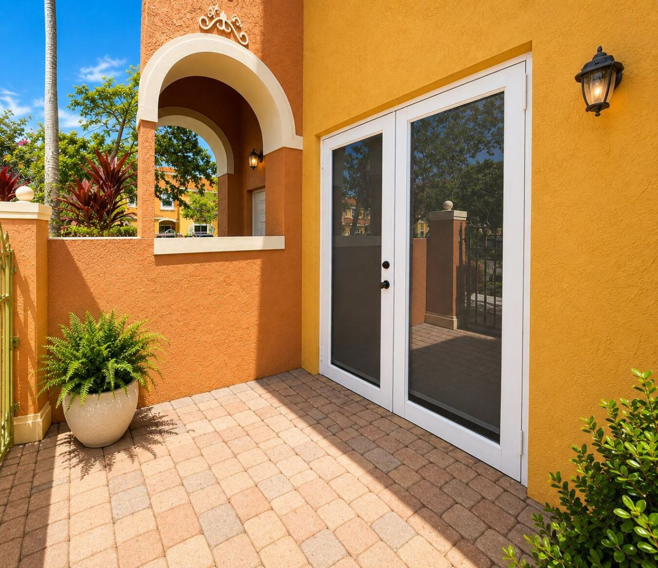 906 SW 143rd Avenue, Unit 2005, Pembroke Pines, FL 33027 Photo