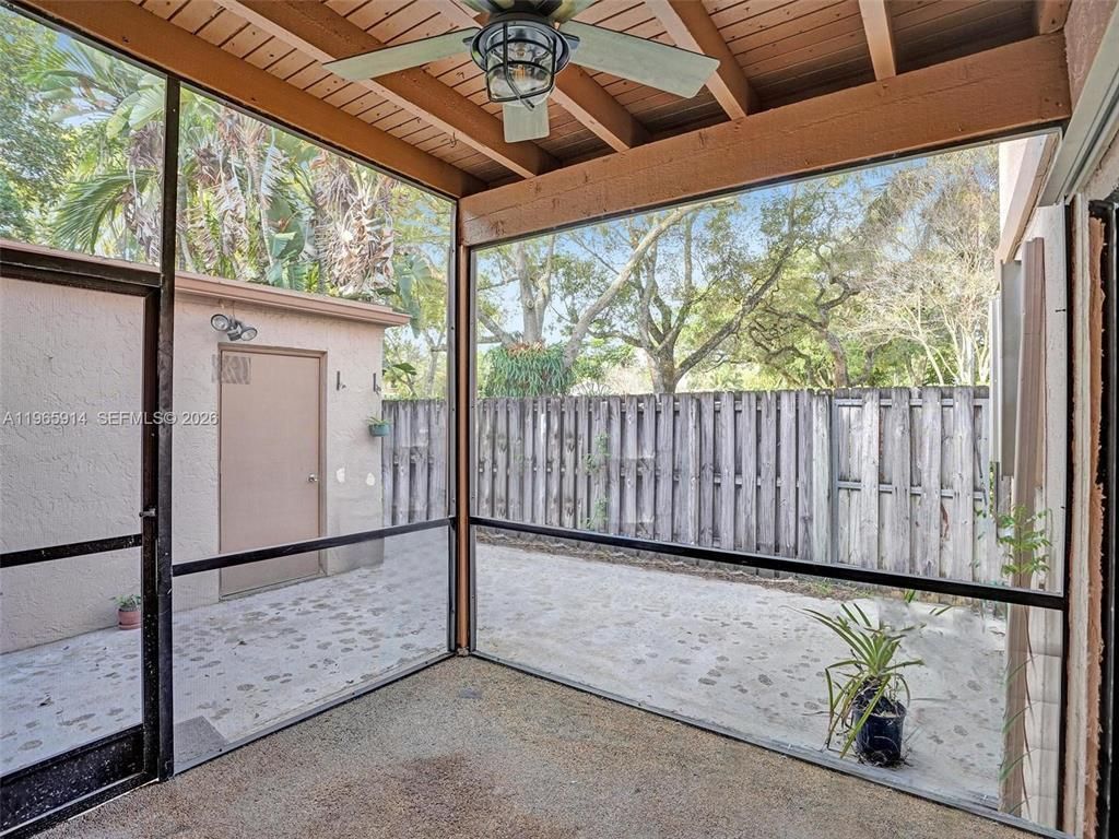 6 Chestnut Circle, Cooper City, FL 33026 Photo