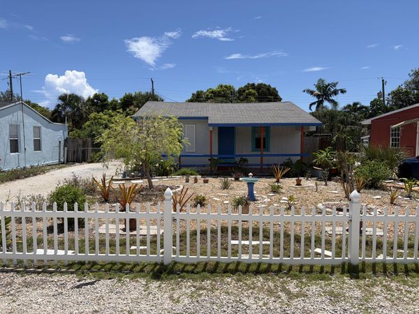 3578 N OLD DIXIE Highway, Delray Beach, FL 33483