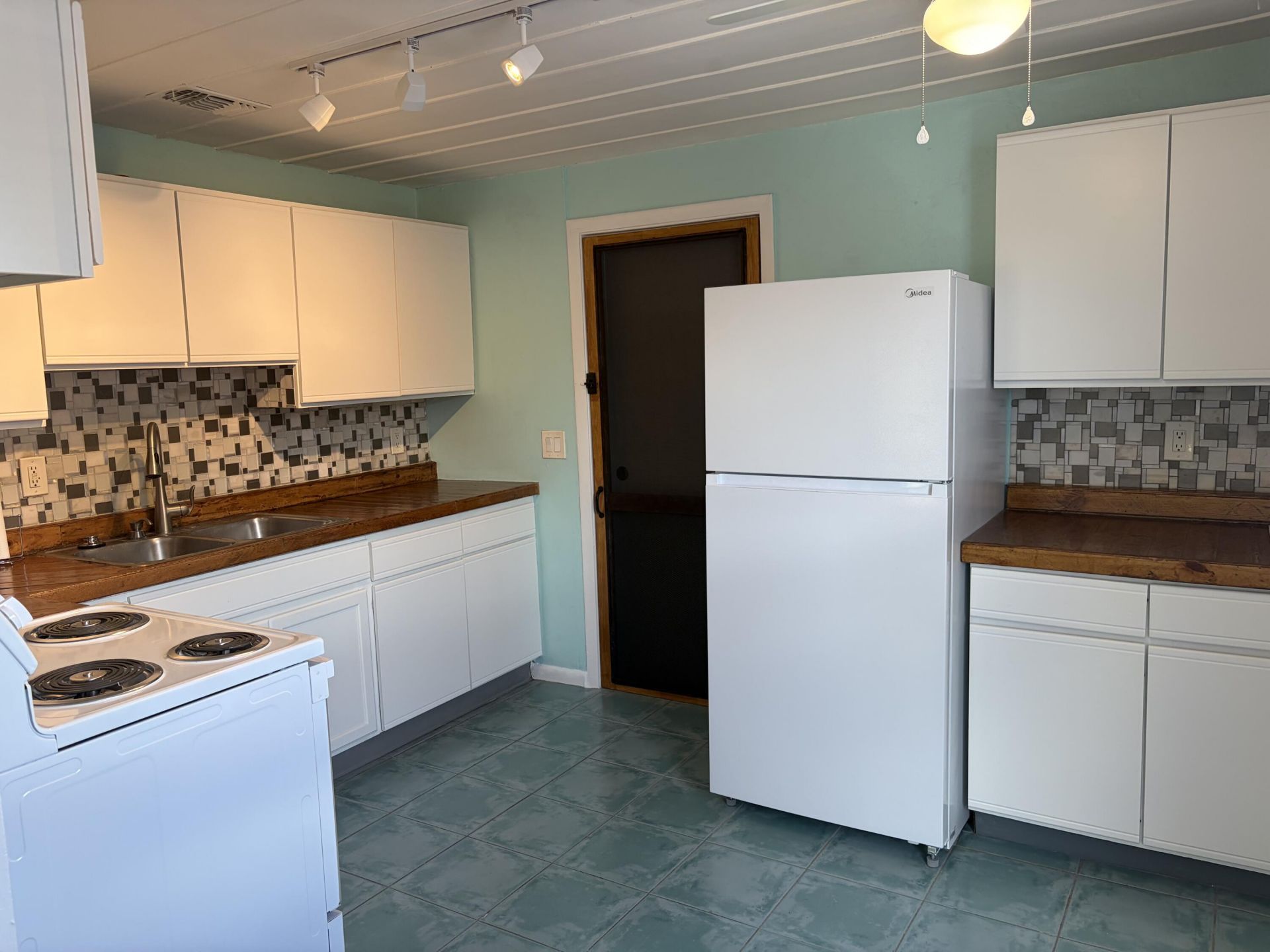 3578 N Old Dixie Highway, Delray Beach, FL 33483 Photo