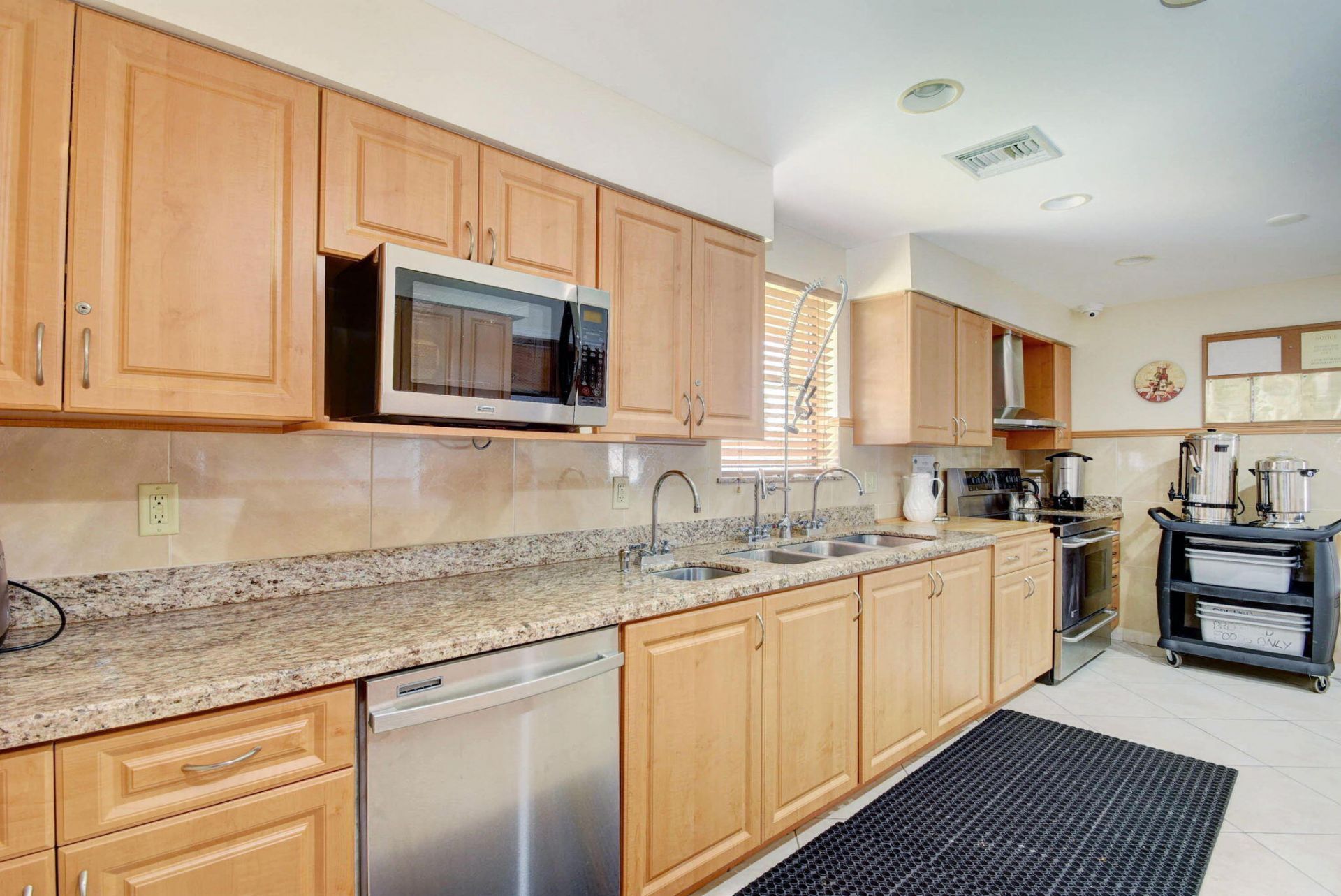 9930 Frangipani Tree Way, Unit B, Boynton Beach, FL 33436 Photo