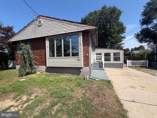 121 EDGEWOOD AVENUE , BELLMAWR, NJ 08031