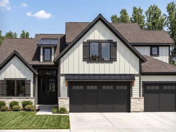 18481 Mohawk Lane, Overland Park, KS 66085