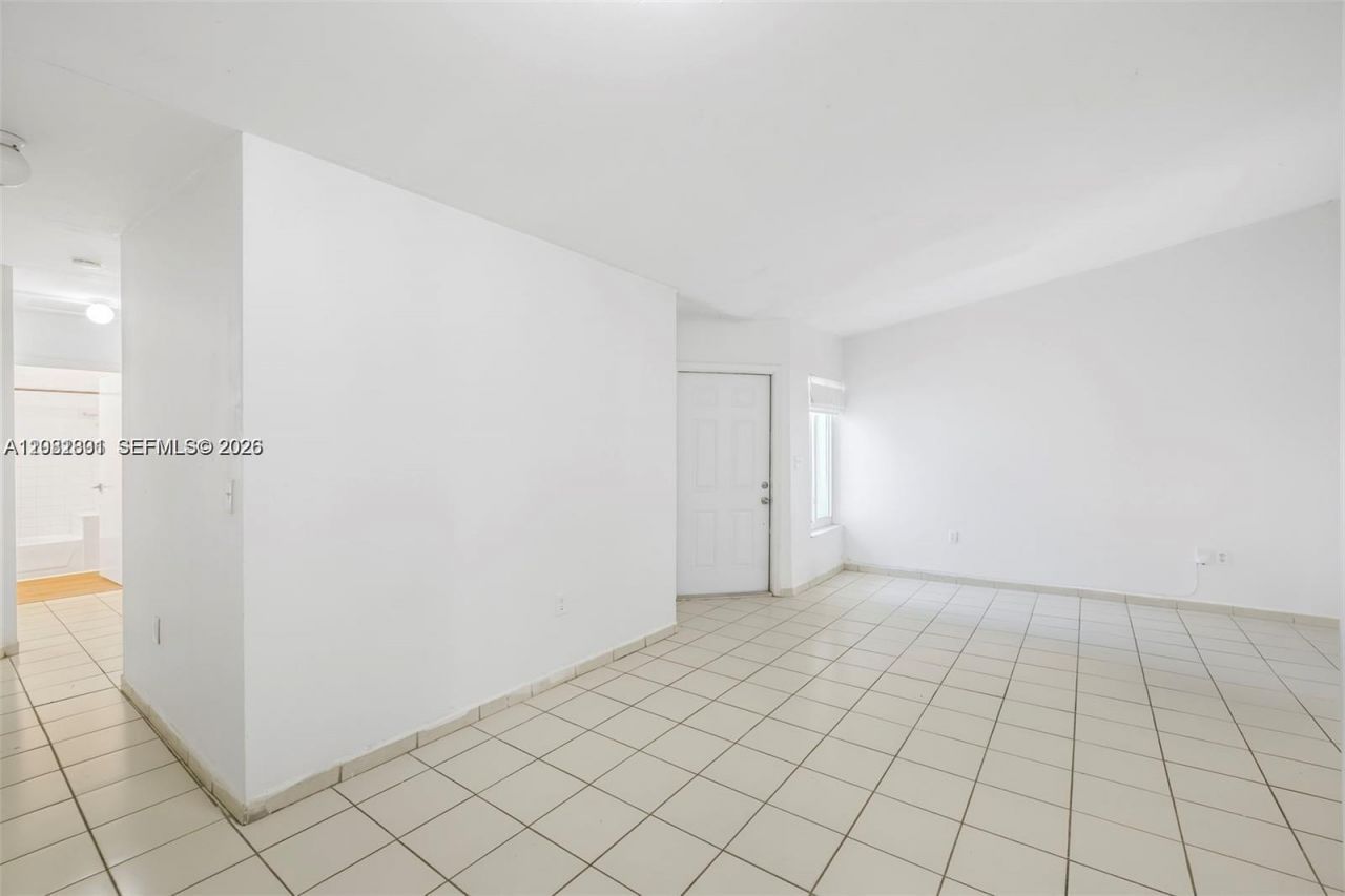 8421 SW 209th St, Unit 8421, Cutler Bay, FL 33189 Photo