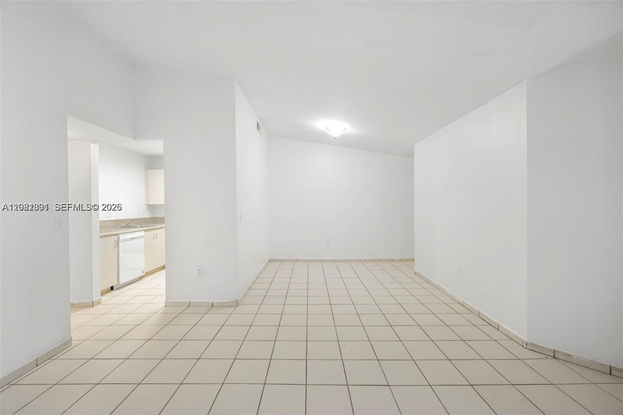 8421 SW 209th St, Unit 8421, Cutler Bay, FL 33189 Photo