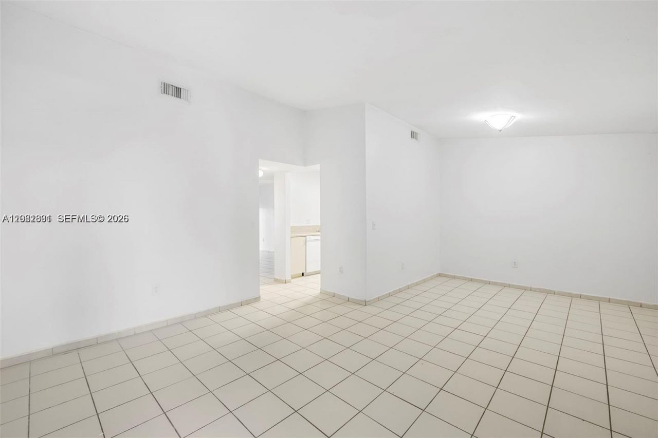 8421 SW 209th St, Unit 8421, Cutler Bay, FL 33189 Photo