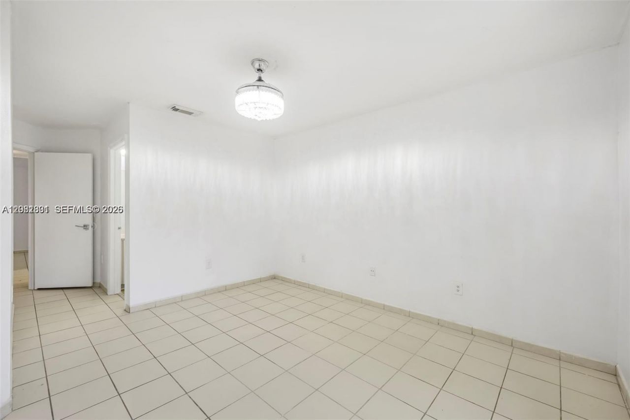 8421 SW 209th St, Unit 8421, Cutler Bay, FL 33189 Photo