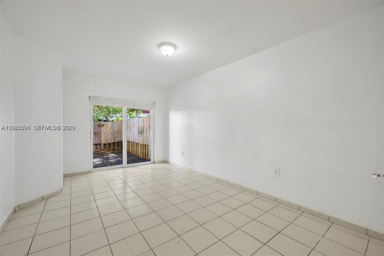 8421 SW 209th St, Unit 8421, Cutler Bay, FL 33189 Photo