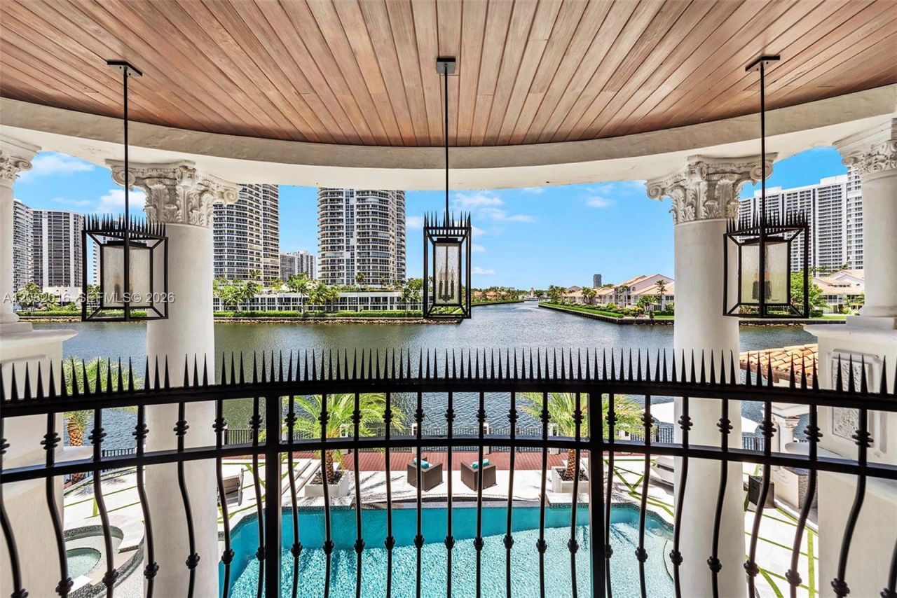 498 N Parkway Pkwy , Golden Beach, FL 33160 Photo