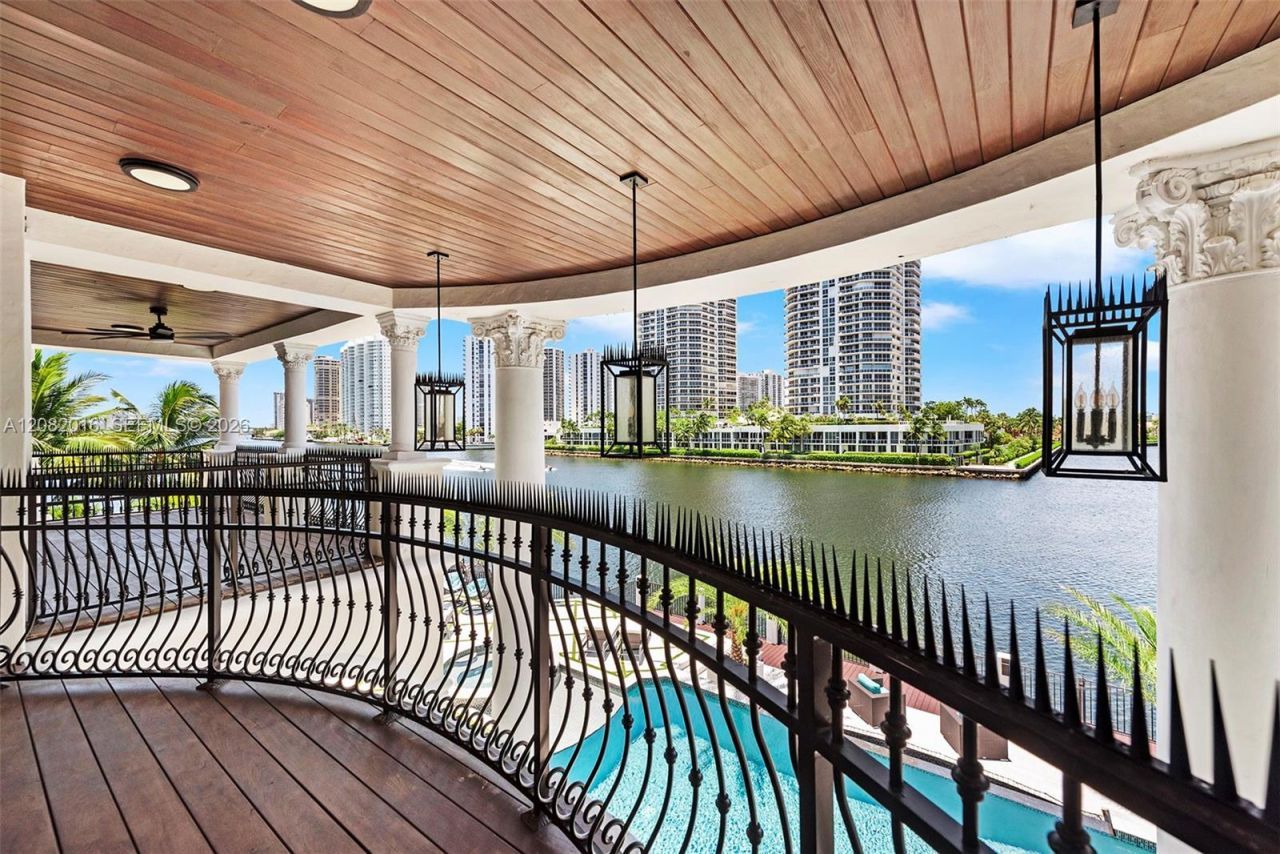498 N Parkway Pkwy , Golden Beach, FL 33160 Photo