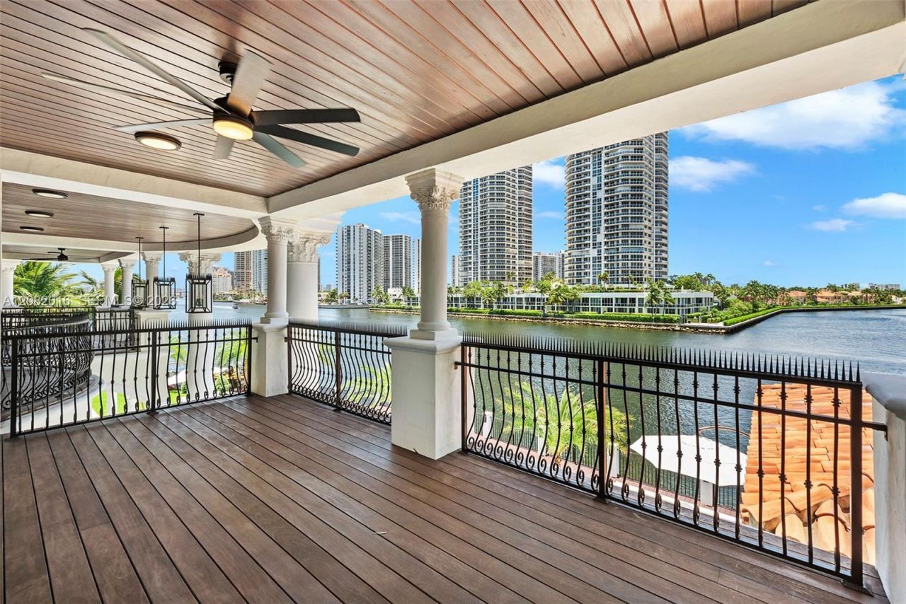 498 N Parkway Pkwy , Golden Beach, FL 33160 Photo