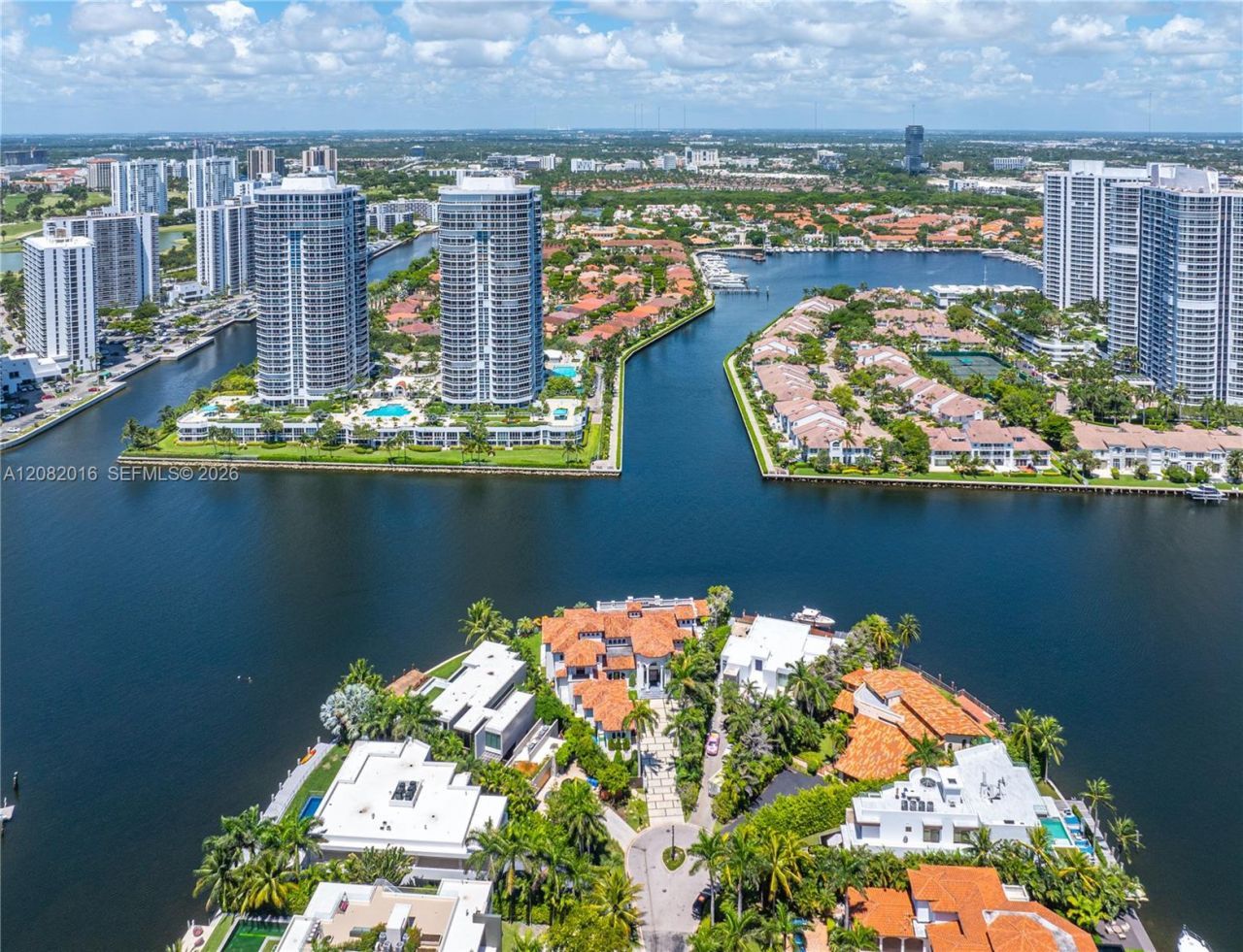 498 N Parkway Pkwy , Golden Beach, FL 33160 Photo