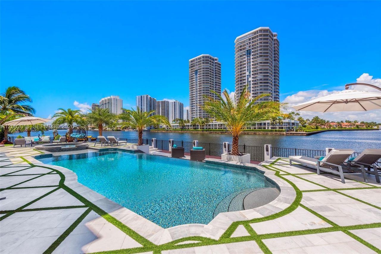 498 N Parkway Pkwy , Golden Beach, FL 33160 Photo