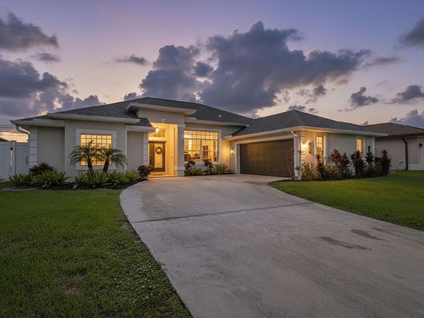 1718 SW Penrose Avenue, Port St. Lucie, FL 34953