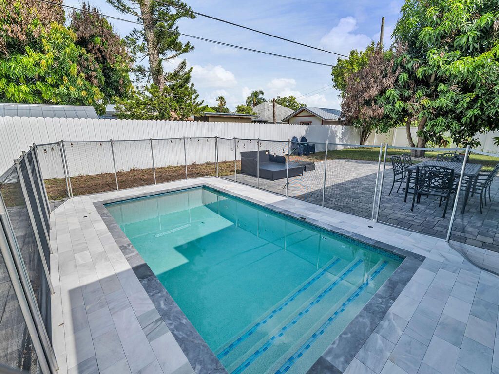 2910 SW Sterling Street, Port Saint Lucie, FL 34953 Photo