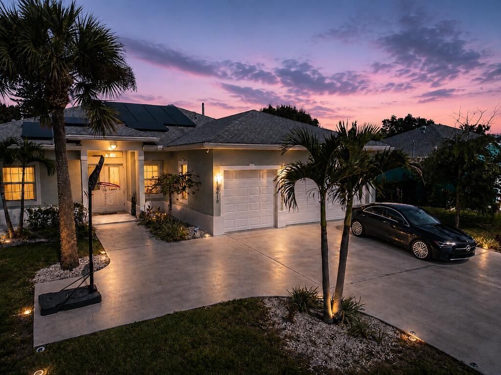 2910 SW Sterling Street, Port Saint Lucie, FL 34953 Photo