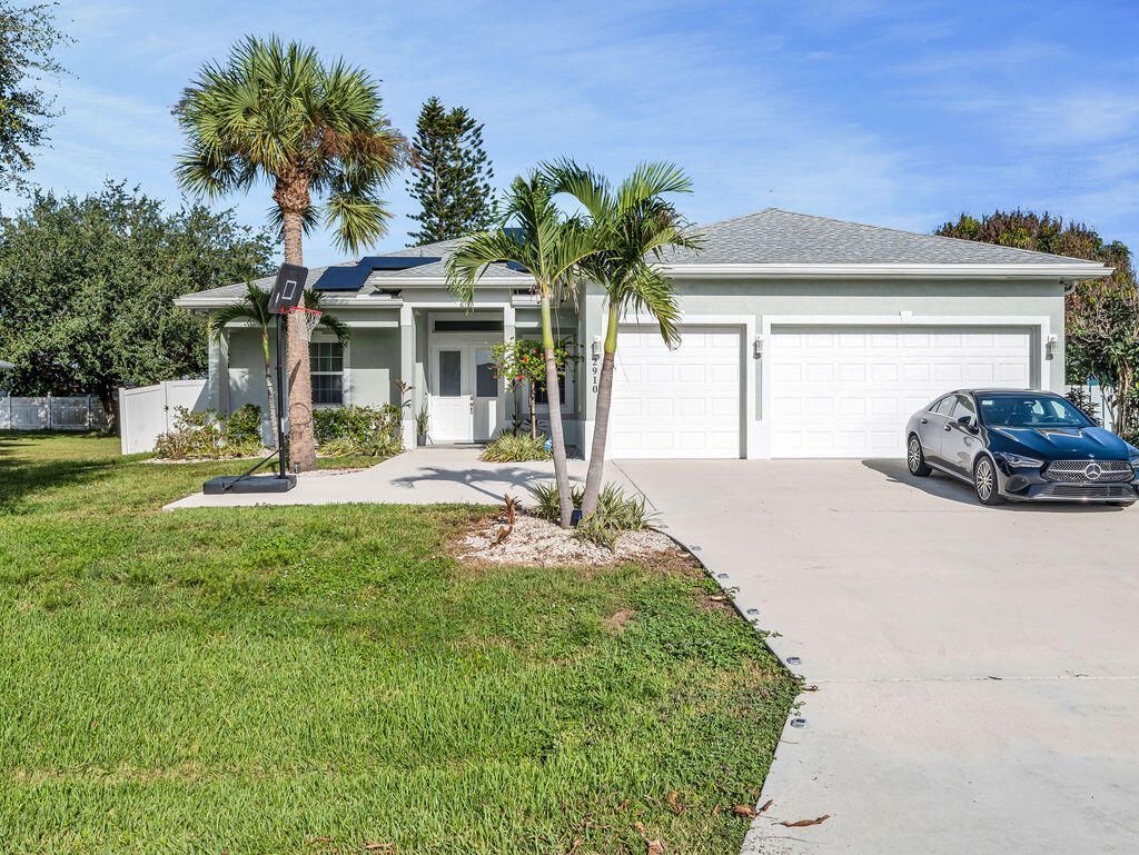 2910 SW Sterling Street, Port Saint Lucie, FL 34953 Photo