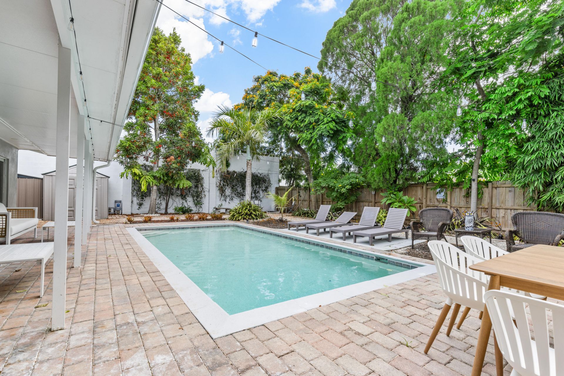 1621 NE 1st Avenue, Pompano Beach, FL 33060 Photo