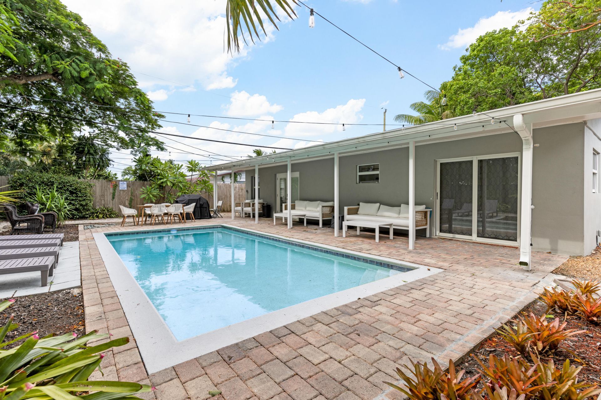 1621 NE 1st Avenue, Pompano Beach, FL 33060 Photo