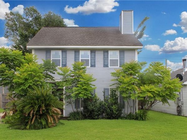 108 RIVER POINT Drive , Destrehan, LA 70047
