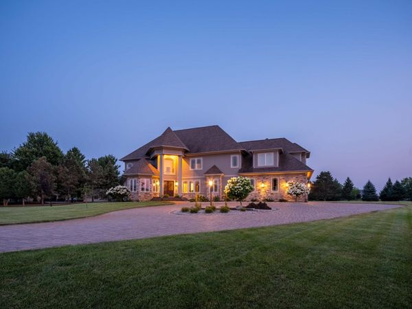2683 Headland Court SW, Rochester, MN 55902