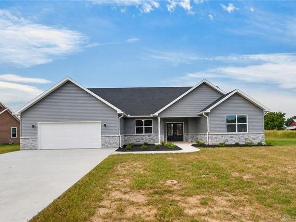 2650 Pleasant View Drive, Troy, OH 45373
