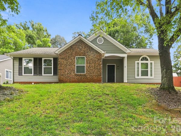 9719 Marshbrooke Road , Charlotte, NC 28105