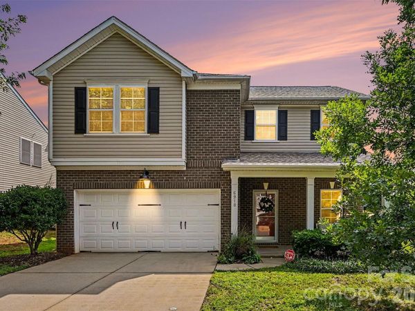 6918 Barefoot Forest Drive, Charlotte, NC 28269