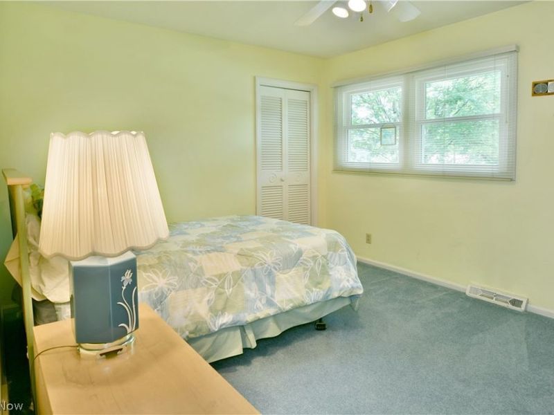 5841 Sampson Drive, Girard, OH 44420 Photo 32