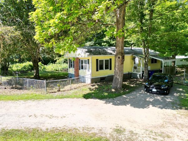 14 Pleasant Street, Goffstown, NH 03045