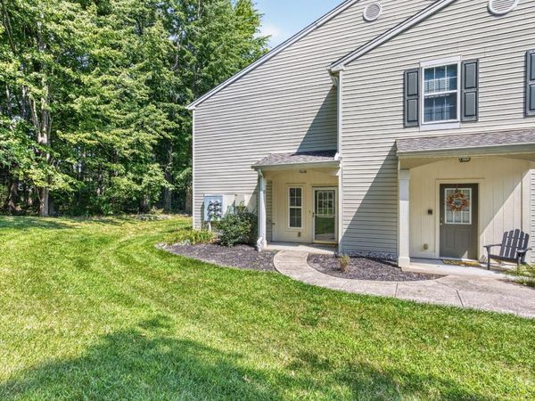 72 Tall Trees Drive, Unit 10A, Batavia Twp, OH 45102