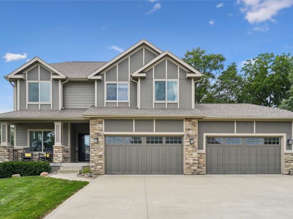 2628 149th Street , Urbandale, IA 50323