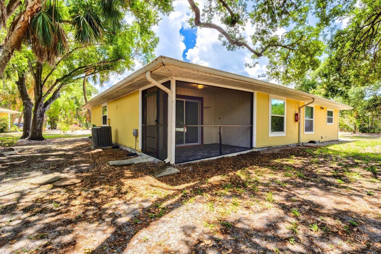 4631 Summerwind Drive , Unit 16, Sarasota, FL 34234 Photo
