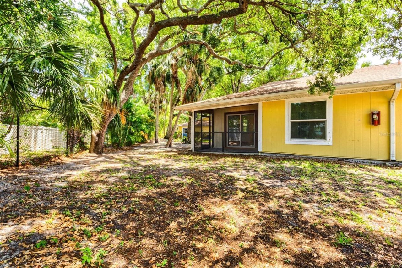 4631 Summerwind Drive , Unit 16, Sarasota, FL 34234 Photo