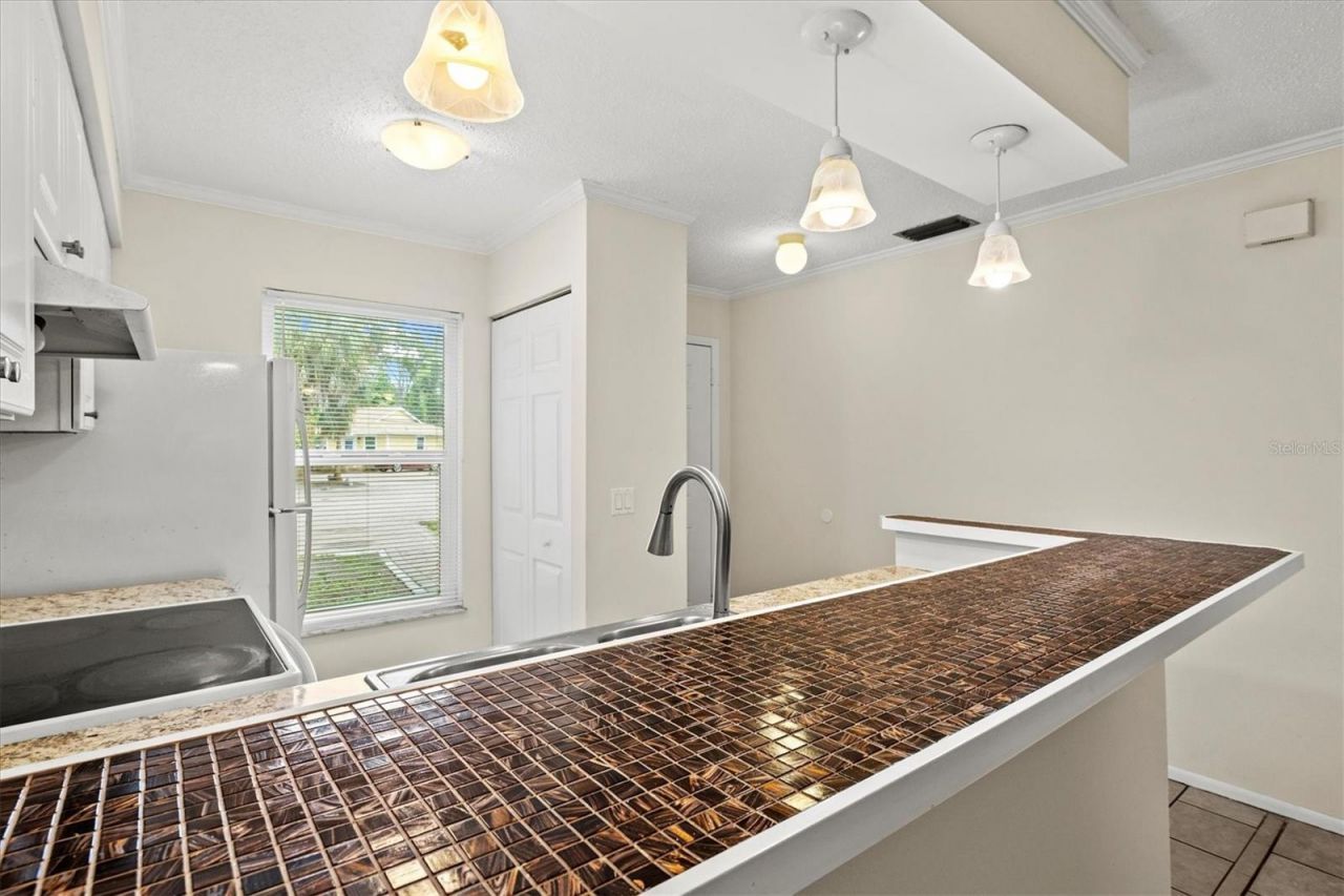 4631 Summerwind Drive , Unit 16, Sarasota, FL 34234 Photo